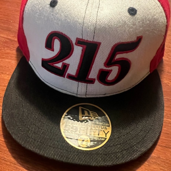 New Era 7 1/2 Black and White 215 Fitted Cap - Picture 1 of 5